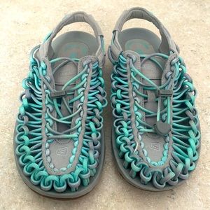 Keen Footwear - Uneek style; sandals in mint & gray